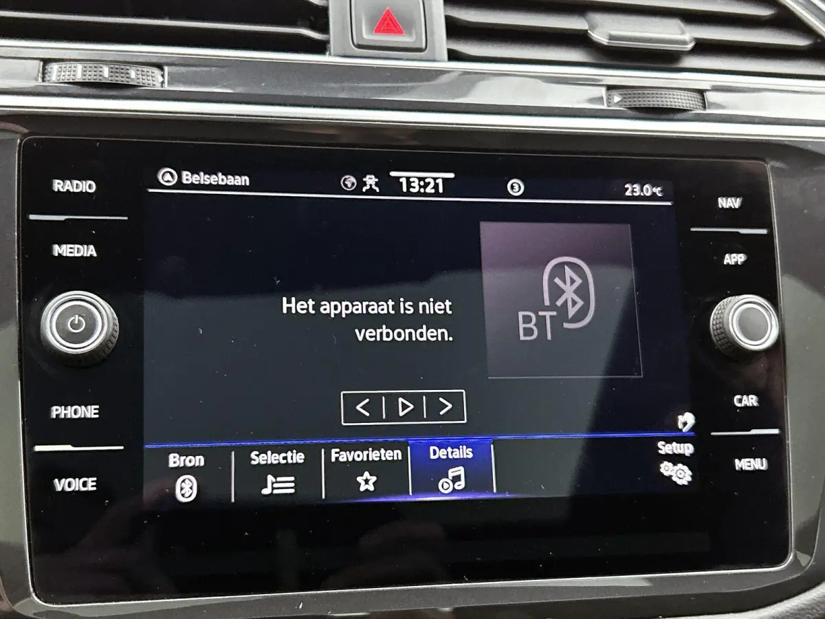 1.4 TSI eHybrid R-Line Business | Automaat | Panorama dak | Apple Carplay / Android Auto | Virtual cockpit | Adap. Cruise control  | Camera | Elektrische Achterklep | Climate control | Parke