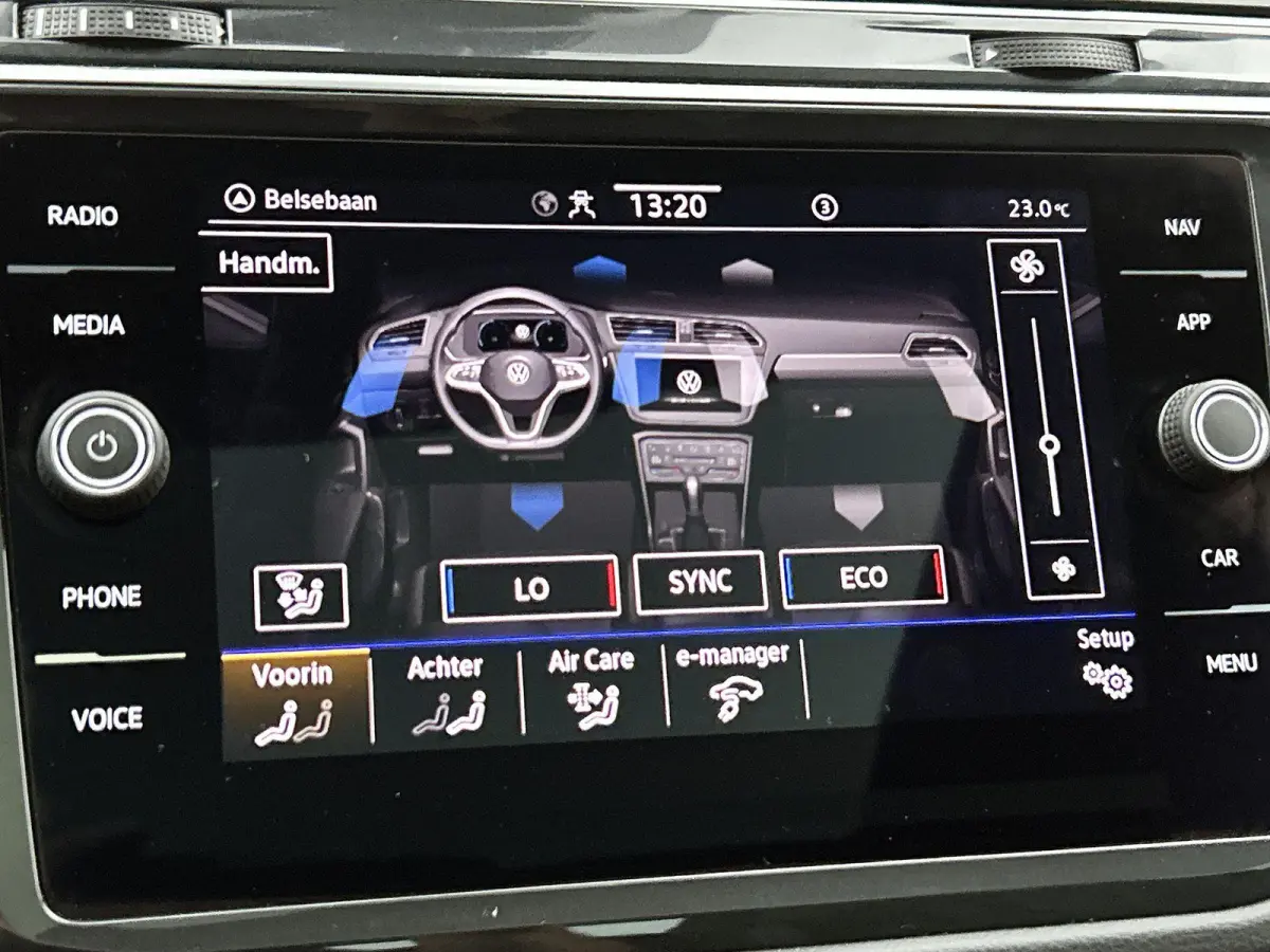 1.4 TSI eHybrid R-Line Business | Automaat | Panorama dak | Apple Carplay / Android Auto | Virtual cockpit | Adap. Cruise control  | Camera | Elektrische Achterklep | Climate control | Parke