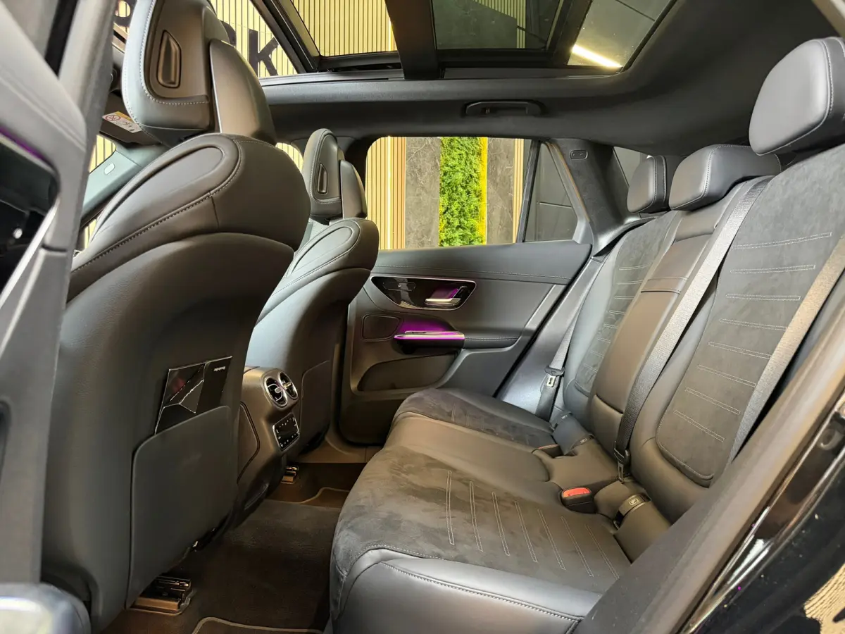 300 4MATIC AMG Line PANO|HuD|360CAM|MASSAGE|MEMORY|KEYLESS|GARANTIE|SFEERVERLICHTING|DEALER ONDERHOUDEN|