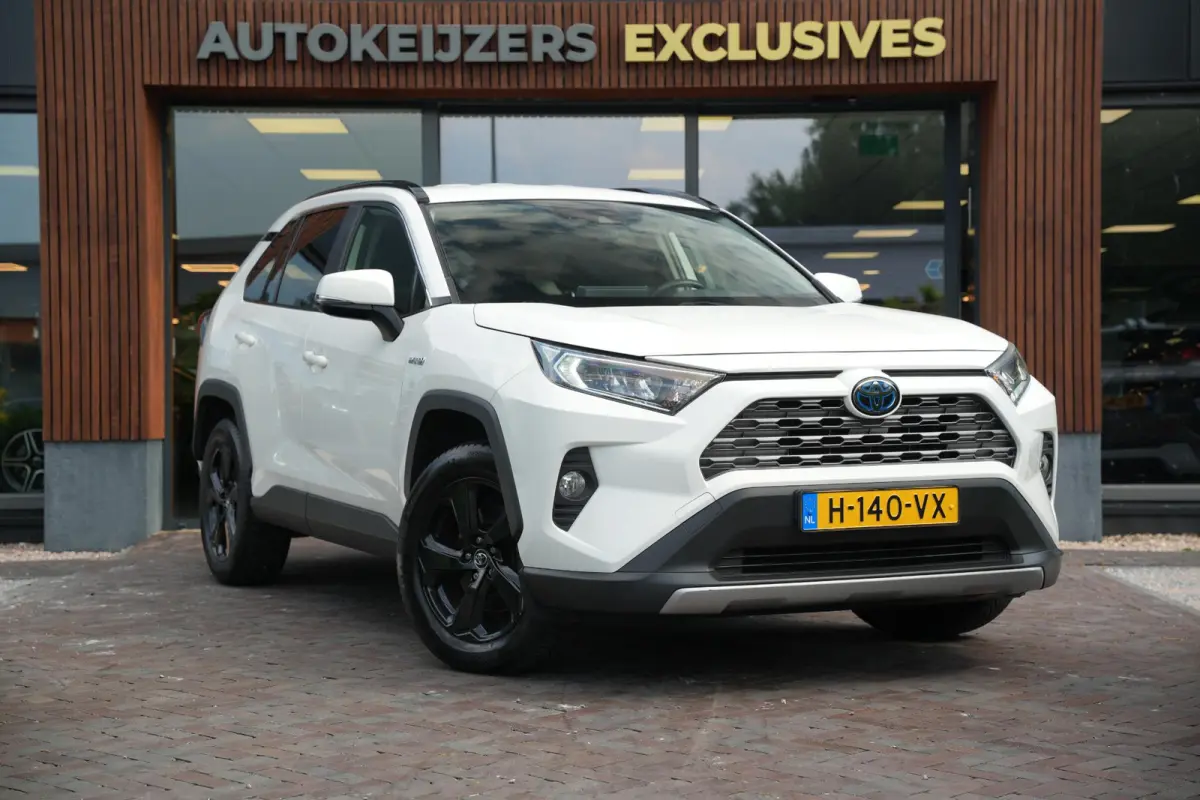 2.5 Hybrid AWD Business Intro