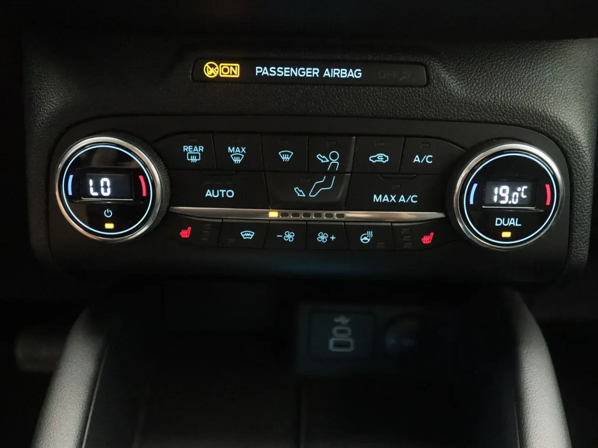 2.5 PHEV Vignale | Apple Carplay/Android Auto | Camera | Led Koplampen | Winter Pakket |