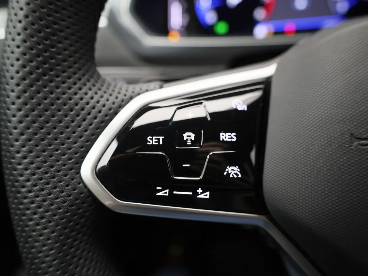 1.5 TSI R-Line Business+ | 7-Persoons | Automaat | Panorama dak | Leder | Harman-Kardon | Stoel/Stuur verwarming | Head-up display | Apple Carplay / Android Auto | Adap. Cruise control  | 36