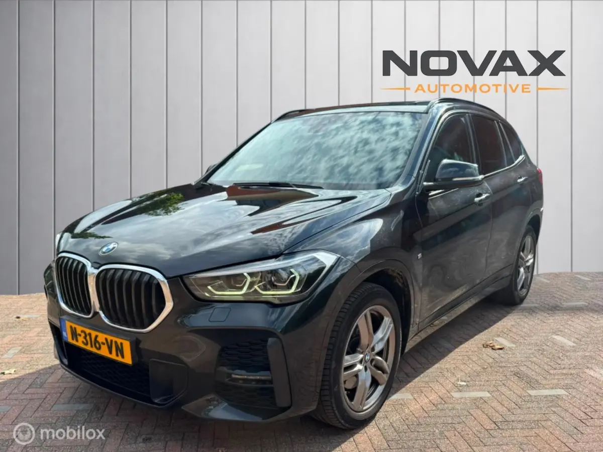 xDrive20i M Sport | Panoramadak | Head-Up Display