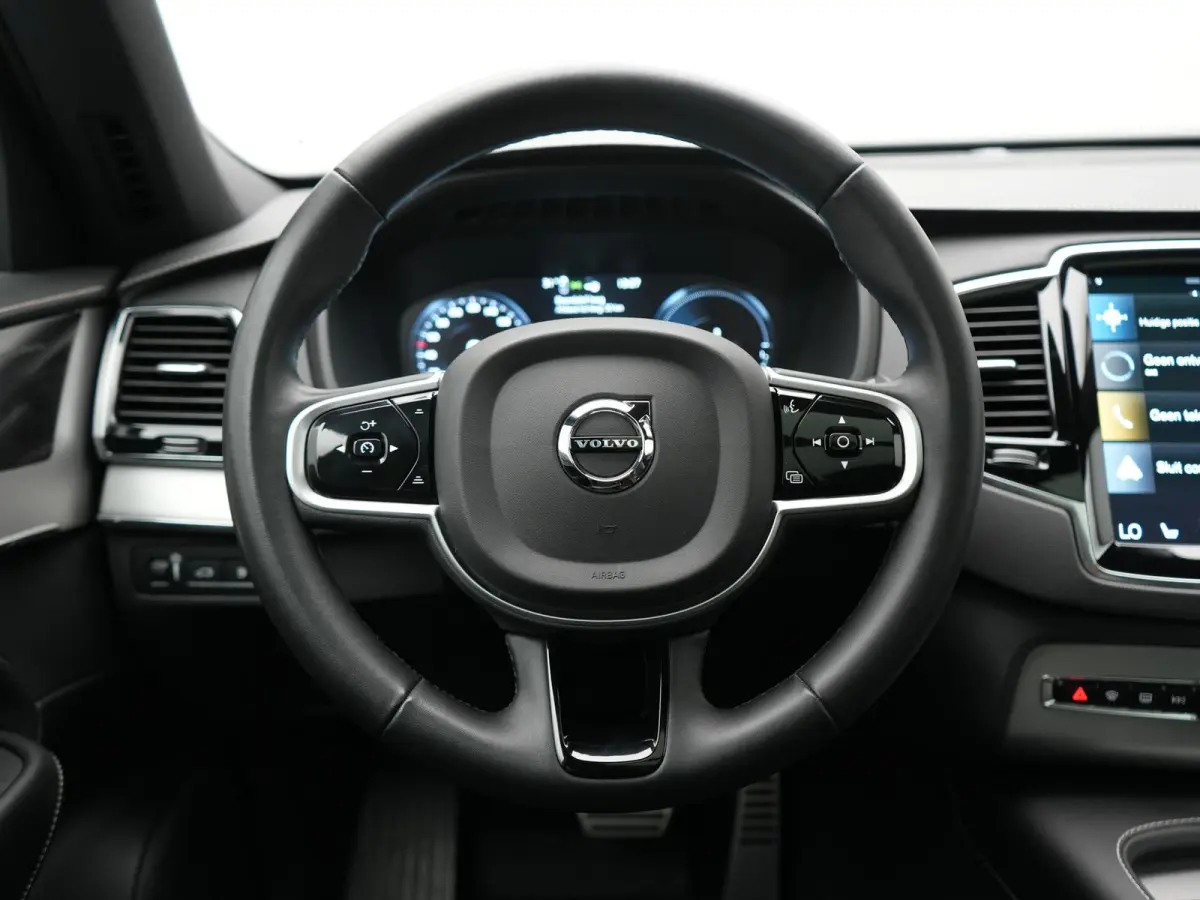 T8 Recharge AWD R-Design 7 Persoons Long Range PHEV 456pk Dealer O.H | Luchtvering | Trekhaak Af Fabriek | Panodak | 360 Camera | Adaptive Cruise | Harman  / Kardon | Alcantara Sportstoelen 
