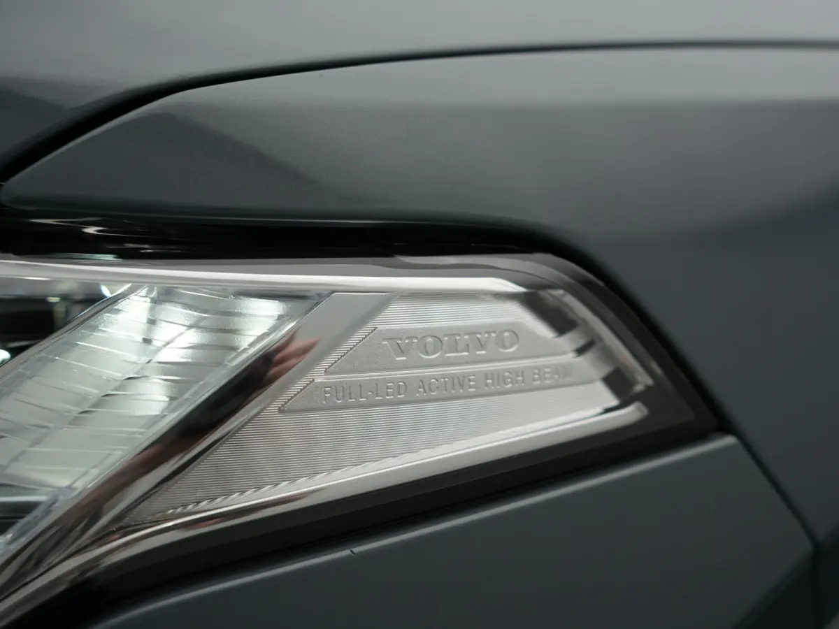 T8 Recharge AWD R-Design 7 Persoons Long Range PHEV 456pk Dealer O.H | Luchtvering | Trekhaak Af Fabriek | Panodak | 360 Camera | Adaptive Cruise | Harman  / Kardon | Alcantara Sportstoelen 