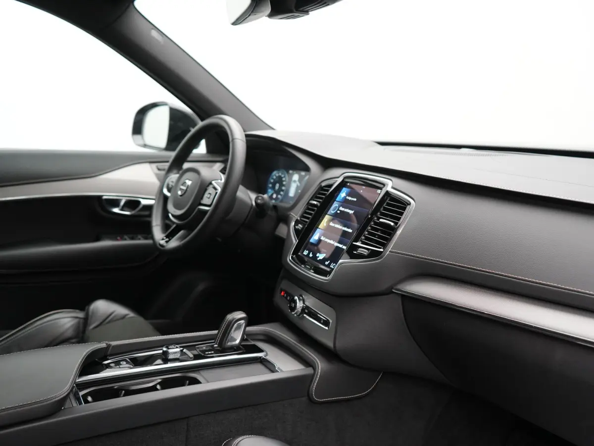 T8 Recharge AWD R-Design 7 Persoons Long Range PHEV 456pk Dealer O.H | Luchtvering | Trekhaak Af Fabriek | Panodak | 360 Camera | Adaptive Cruise | Harman  / Kardon | Alcantara Sportstoelen 