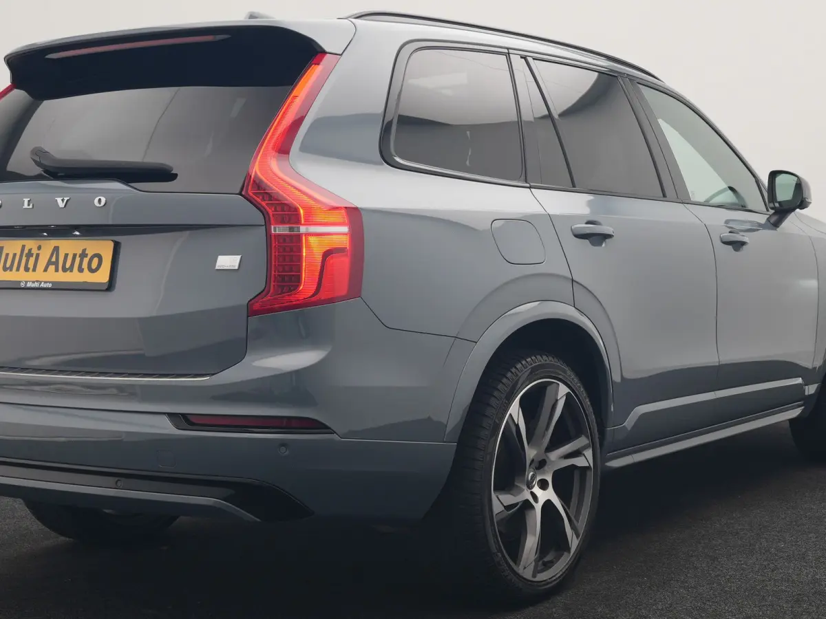 T8 Recharge AWD R-Design 7 Persoons Long Range PHEV 456pk Dealer O.H | Luchtvering | Trekhaak Af Fabriek | Panodak | 360 Camera | Adaptive Cruise | Harman  / Kardon | Alcantara Sportstoelen 