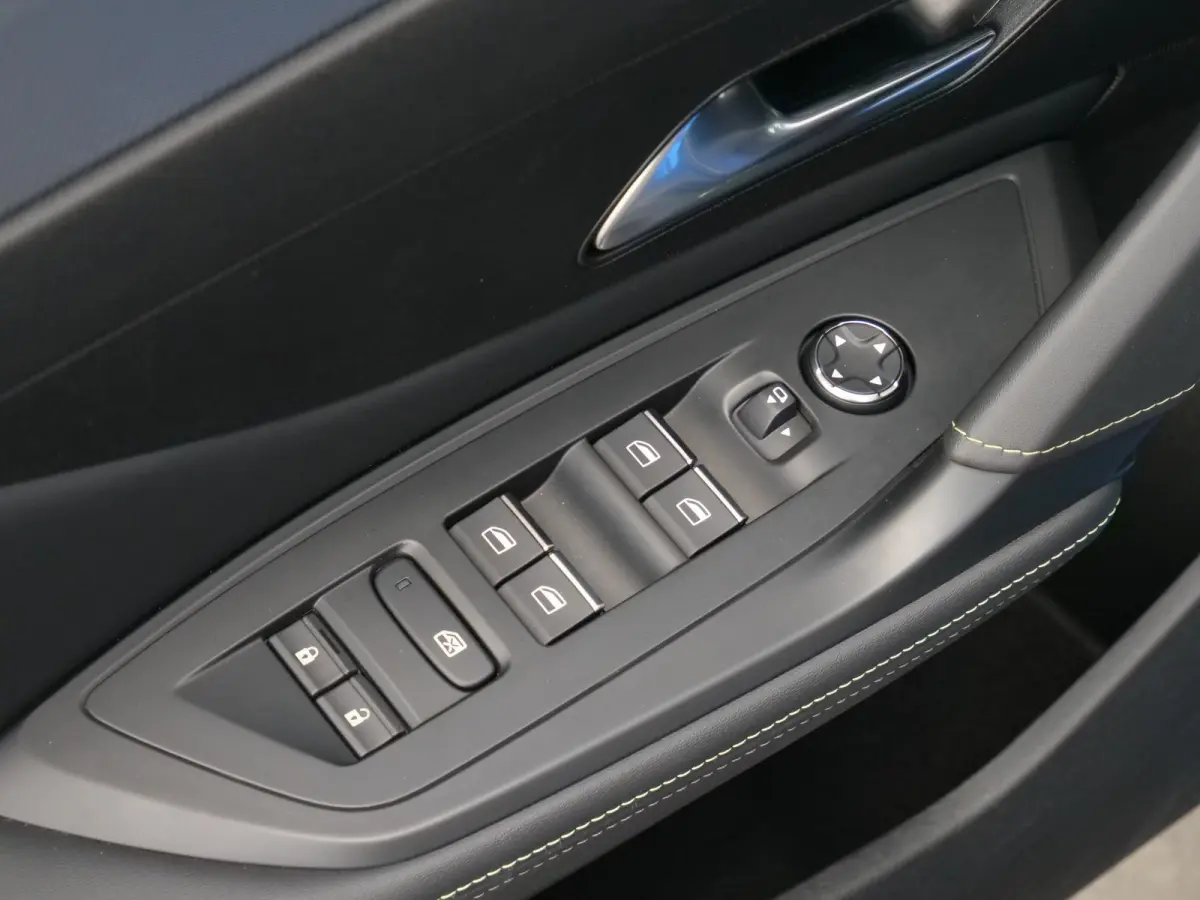 1.6 HYbrid 225pk GT Pack Business Automaat 92% SoH / Focal / Trekhaak / Stoelverwarming / Navigatie