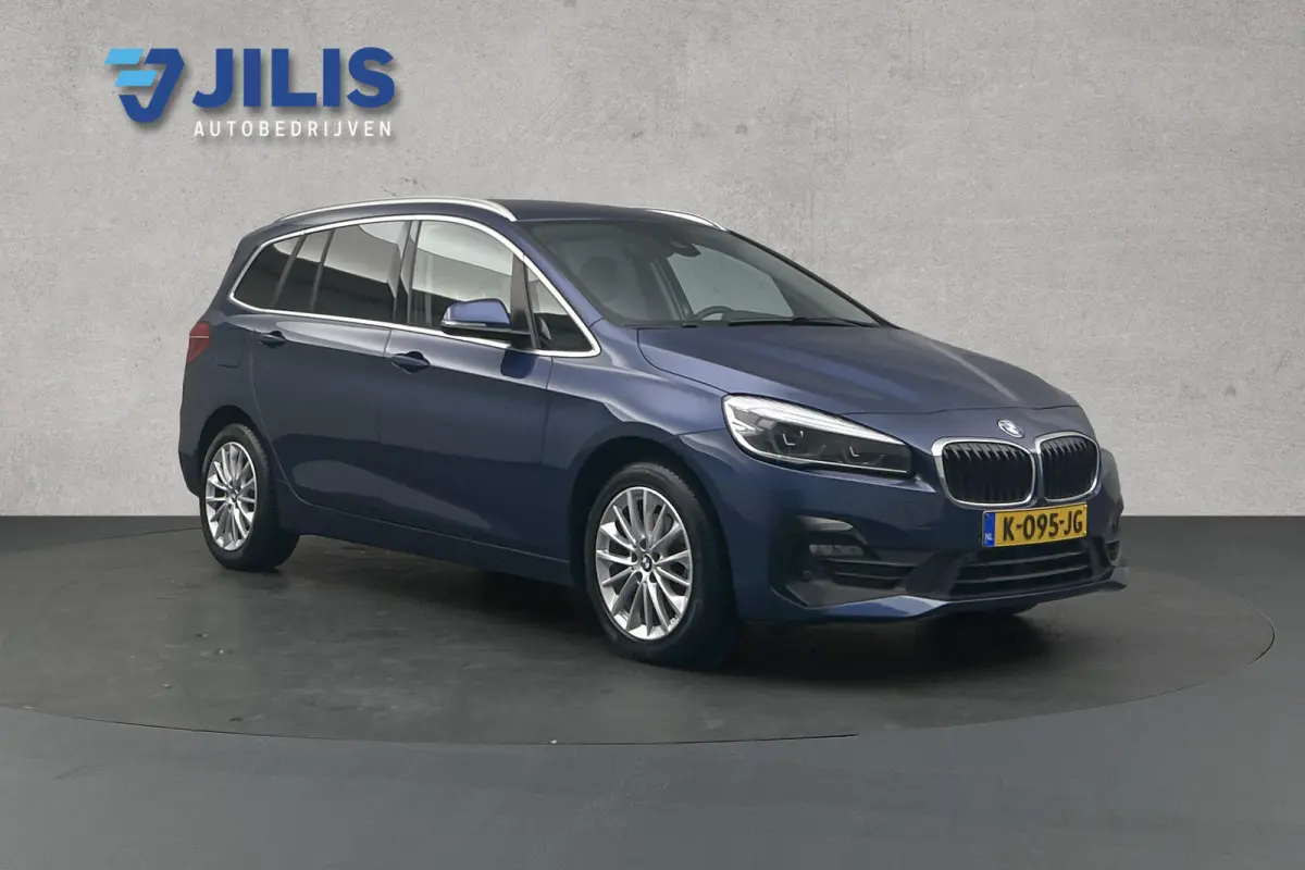 218i | 7 persoons | Camera | LED | Navigatie | Airco | Lichtmetalen velgen