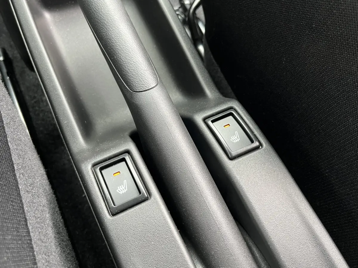 1.2 Smart Hybrid Select CVT Automaat | Meerdere kleuren beschikbaar | €2.200,- voordeel | Adapt. Cruise | Camera | Stoelverwarming | 16'' | Dodehoek | Carplay/Android Auto | Smart Entry |
