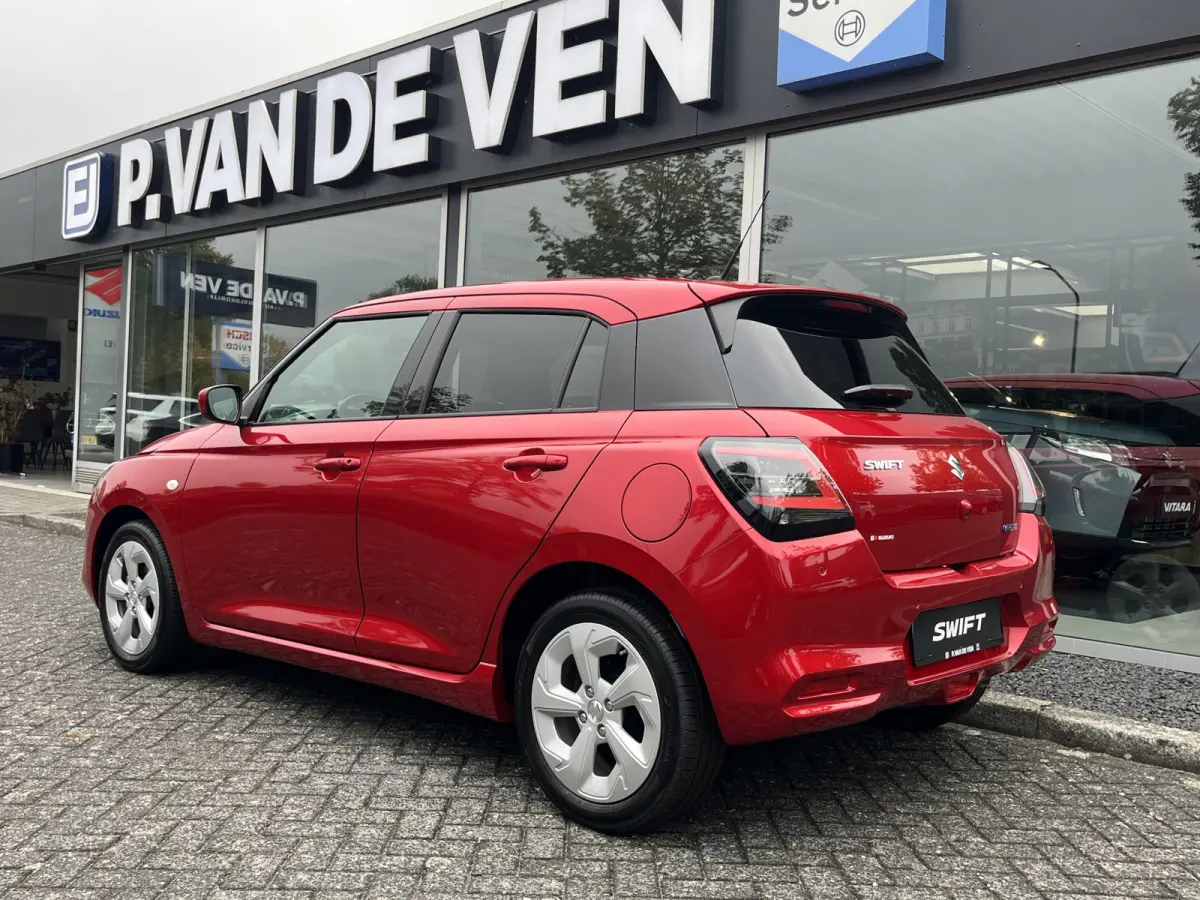 1.2 Smart Hybrid Select CVT Automaat | Meerdere kleuren beschikbaar | €2.200,- voordeel | Adapt. Cruise | Camera | Stoelverwarming | 16'' | Dodehoek | Carplay/Android Auto | Smart Entry |