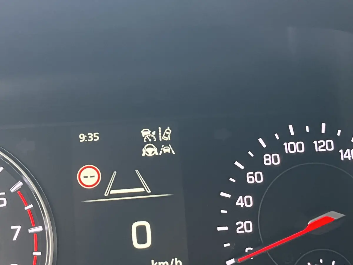 1.2 Smart Hybrid Select CVT Automaat | Meerdere kleuren beschikbaar | €2.200,- voordeel | Adapt. Cruise | Camera | Stoelverwarming | 16'' | Dodehoek | Carplay/Android Auto | Smart Entry |