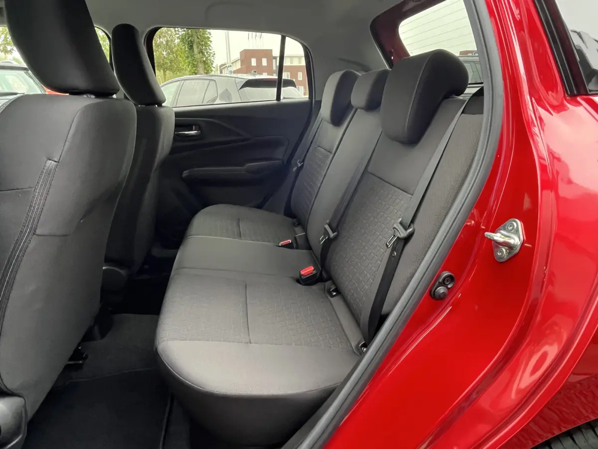 1.2 Smart Hybrid Select CVT Automaat | Meerdere kleuren beschikbaar | €2.200,- voordeel | Adapt. Cruise | Camera | Stoelverwarming | 16'' | Dodehoek | Carplay/Android Auto | Smart Entry |