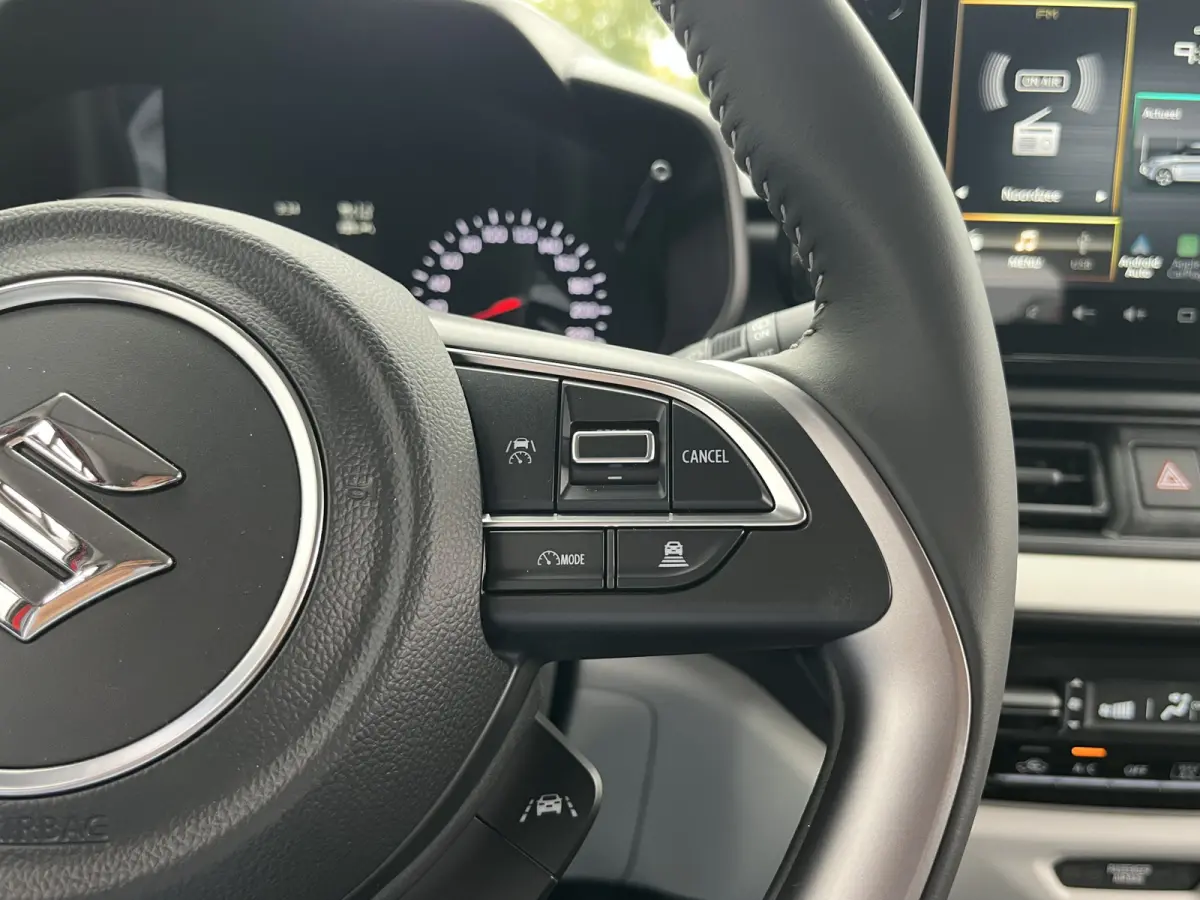 1.2 Smart Hybrid Select CVT Automaat | Meerdere kleuren beschikbaar | €2.200,- voordeel | Adapt. Cruise | Camera | Stoelverwarming | 16'' | Dodehoek | Carplay/Android Auto | Smart Entry |
