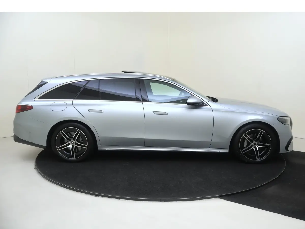 300 e AMG Line / Panoramadak / Stoelventilatie / Superscreen / 360Graden-Camera / Memory-Stoelen /
