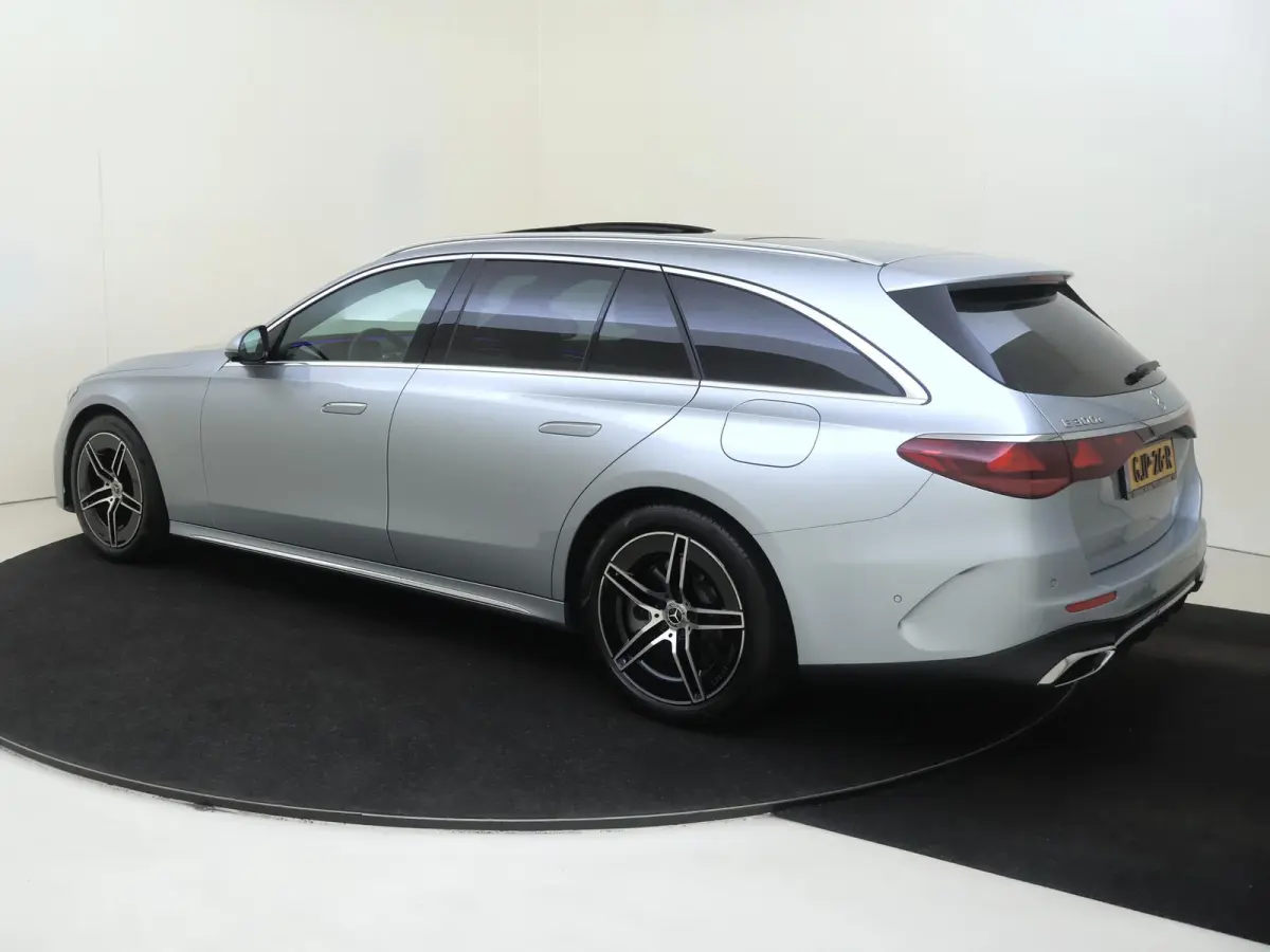 300 e AMG Line / Panoramadak / Stoelventilatie / Superscreen / 360Graden-Camera / Memory-Stoelen /