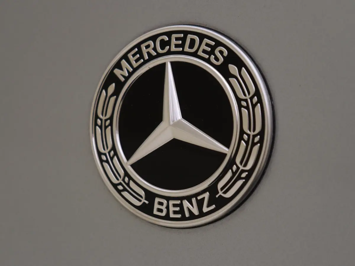 300 e AMG Line / Panoramadak / Stoelventilatie / Superscreen / 360Graden-Camera / Memory-Stoelen /