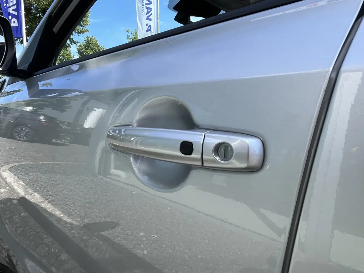 1.4 Boosterjet Smart Hybrid Style Automaat | €2.000,- voordeel | Meerdere kleuren leverbaar | Pano | Adapt. Cruise | Camera | Dodehoek | Rijstrook | Stoelverwarming | etc. etc.