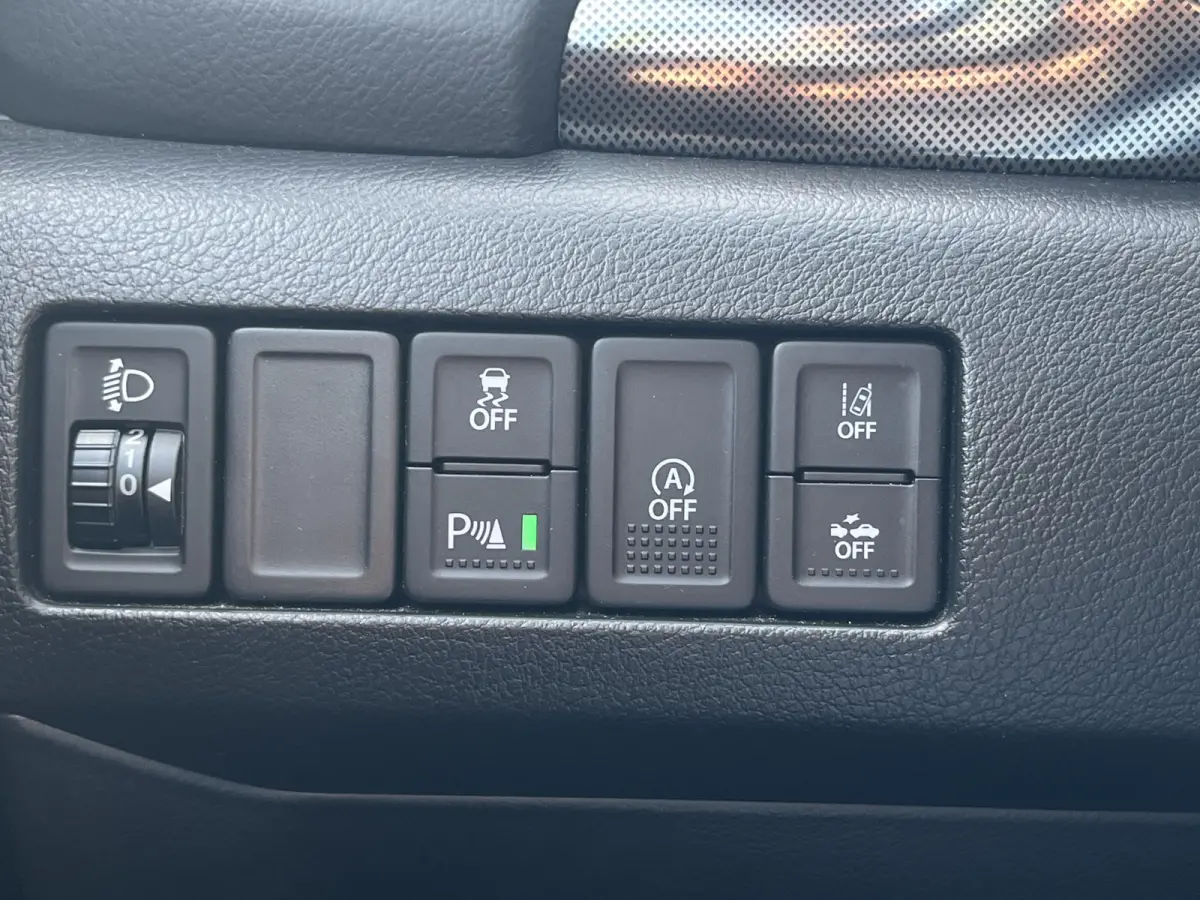 1.4 Boosterjet Smart Hybrid Style Automaat | €2.000,- voordeel | Meerdere kleuren leverbaar | Pano | Adapt. Cruise | Camera | Dodehoek | Rijstrook | Stoelverwarming | etc. etc.