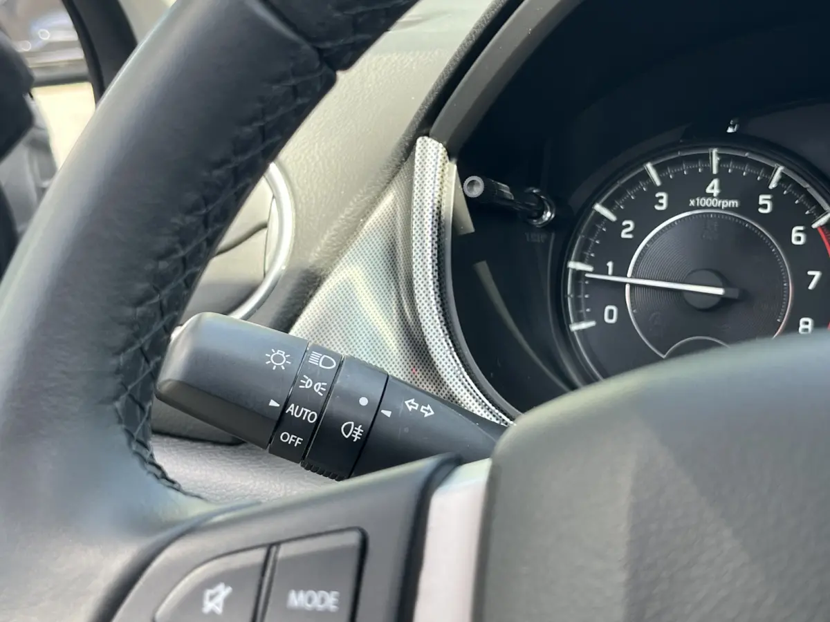 1.4 Boosterjet Smart Hybrid Style Automaat | €2.000,- voordeel | Meerdere kleuren leverbaar | Pano | Adapt. Cruise | Camera | Dodehoek | Rijstrook | Stoelverwarming | etc. etc.