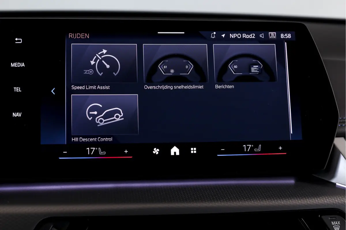 xDrive25e 245 PK M-Sport | Premium Pack | Cruise | Dig. Cockpit | Stoelverw. | PDC | Camera | NAV+App. Connect | ECC | Elek. Klep | LM 18" | 9072