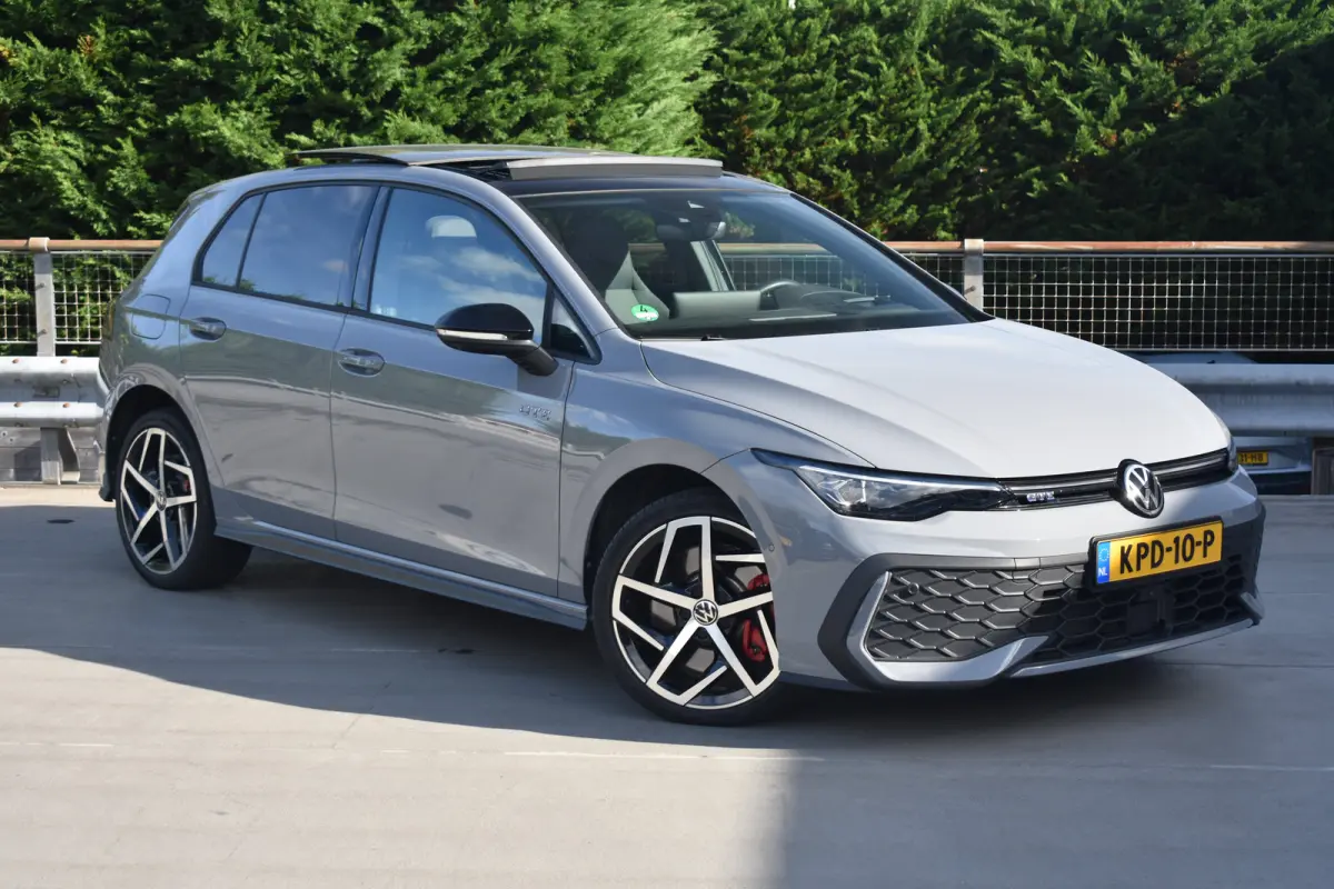 1.5 TSI eHybrid 272PK GTE SOH 98,52% | VERLENGDE GARANTIE | Panoramadak | IQ Light LED Matrix | Travel Assist | Head-up display | 360 Camera | VERLENGDE GARANTIE