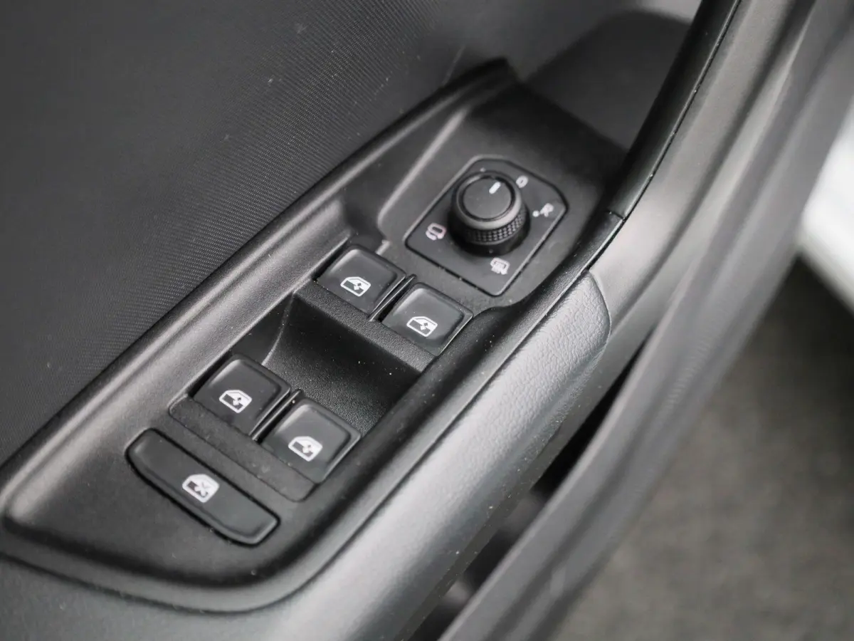 25 TFSI Pro Line | Apple Carplay / Android Auto | Navigatie | Climate Control | Cruise Control | Virtual Cockpit | Bluetooth | DAB | Parkeersensoren | Lichtmetalen Velgen |