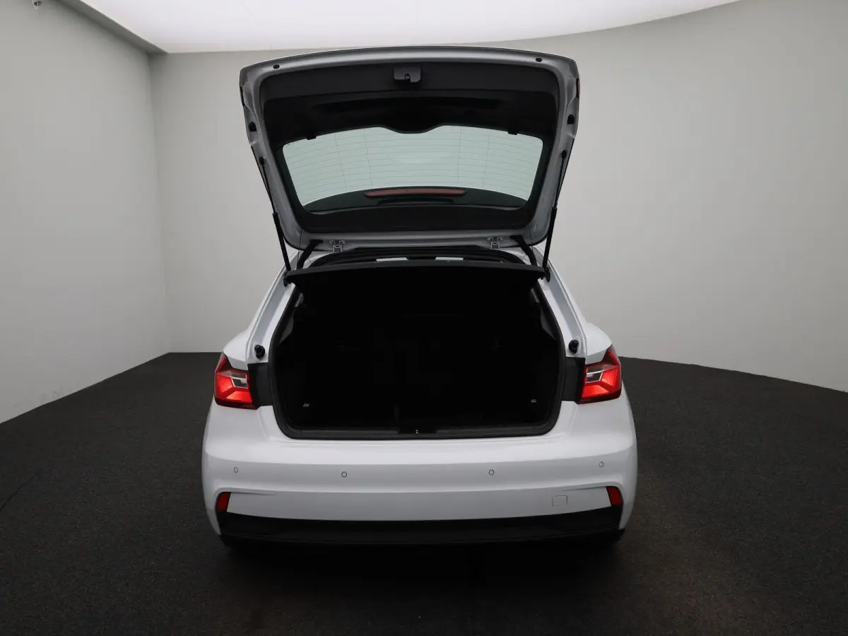 25 TFSI Pro Line | Apple Carplay / Android Auto | Navigatie | Climate Control | Cruise Control | Virtual Cockpit | Bluetooth | DAB | Parkeersensoren | Lichtmetalen Velgen |