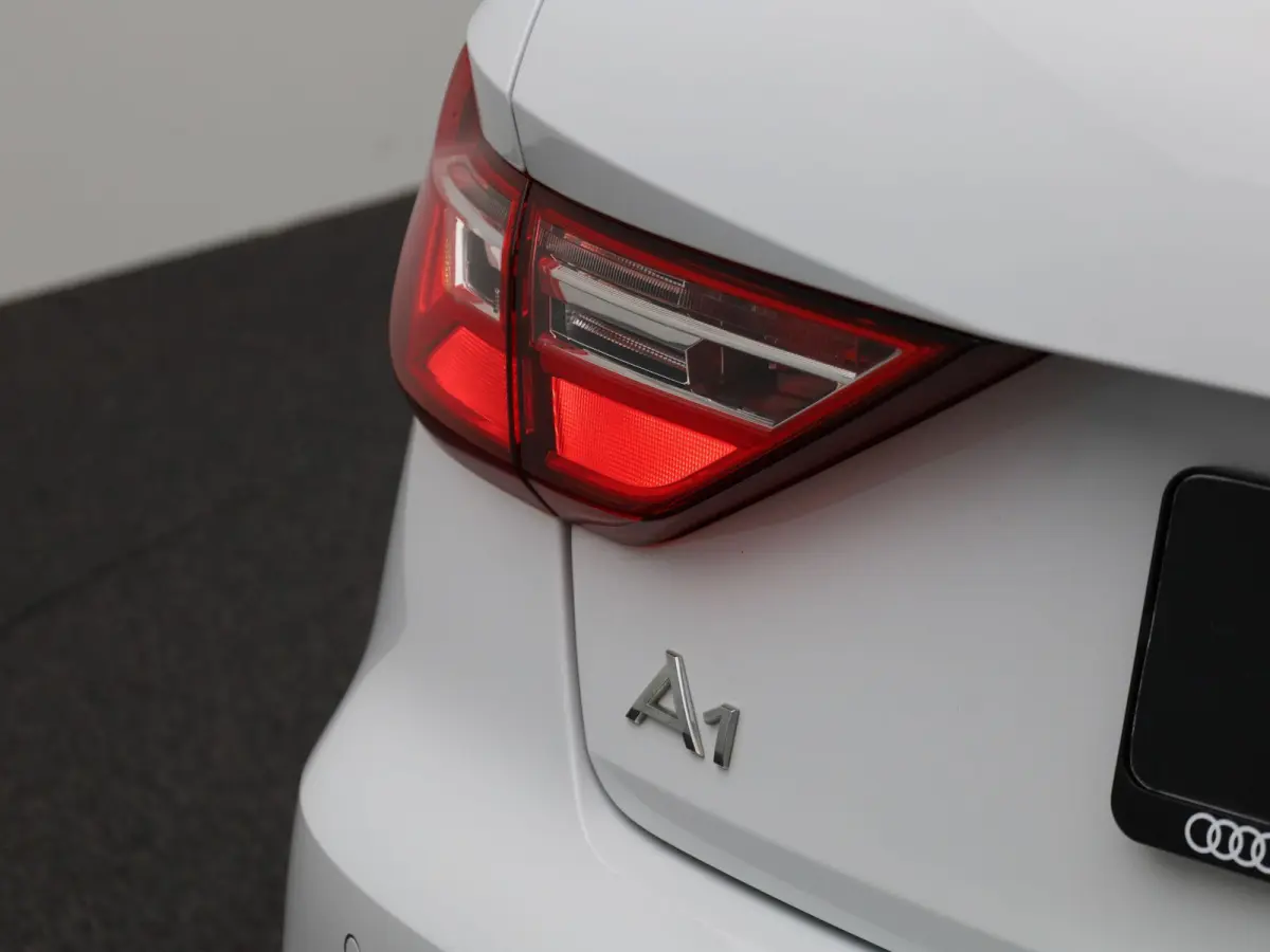 25 TFSI Pro Line | Apple Carplay / Android Auto | Navigatie | Climate Control | Cruise Control | Virtual Cockpit | Bluetooth | DAB | Parkeersensoren | Lichtmetalen Velgen |