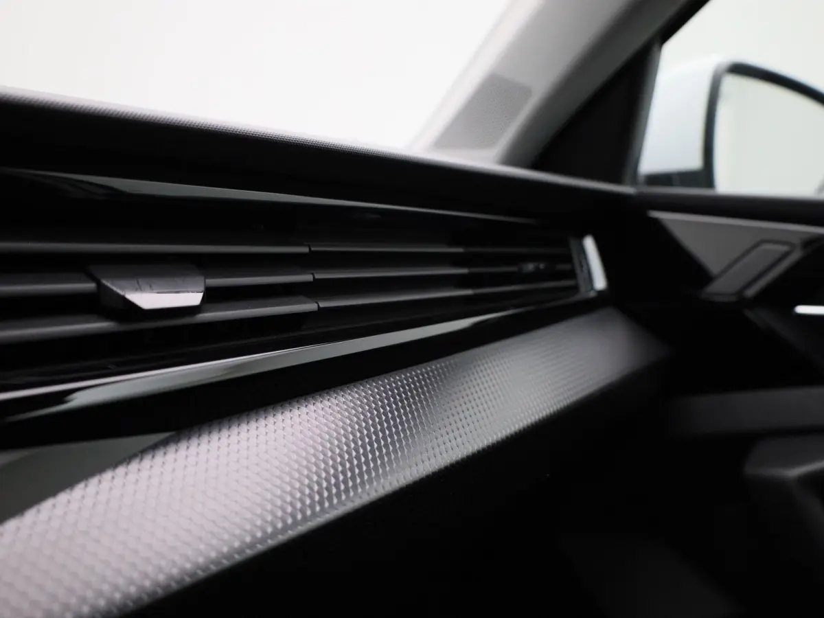 25 TFSI Pro Line | Apple Carplay / Android Auto | Navigatie | Climate Control | Cruise Control | Virtual Cockpit | Bluetooth | DAB | Parkeersensoren | Lichtmetalen Velgen |