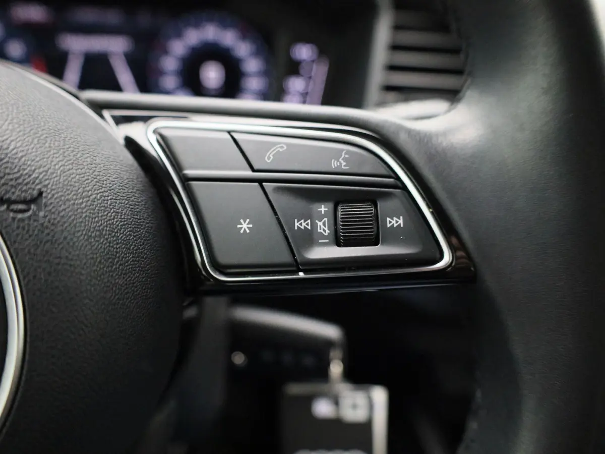 25 TFSI Pro Line | Apple Carplay / Android Auto | Navigatie | Climate Control | Cruise Control | Virtual Cockpit | Bluetooth | DAB | Parkeersensoren | Lichtmetalen Velgen |