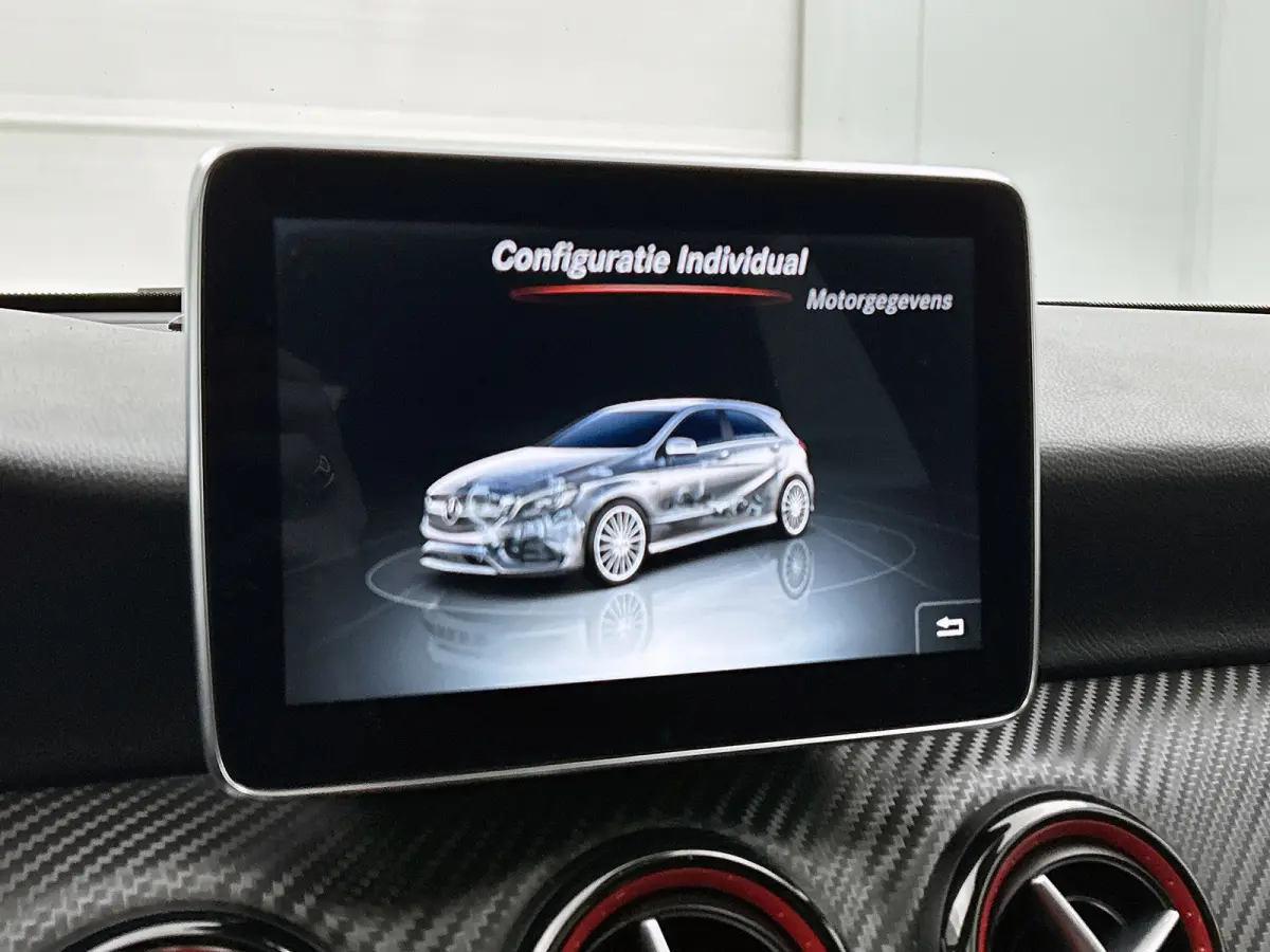 AMG 45 4MATIC FACE-LIFT(Perfect OnderH, Panoramadak, Carplay, StoelV, Clima, Navi Groot, PDC V+A, Etc)
