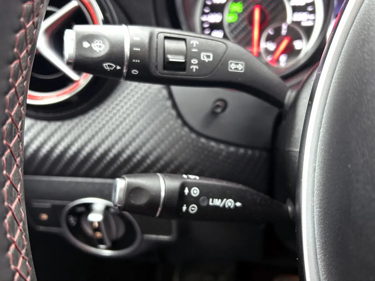 AMG 45 4MATIC FACE-LIFT(Perfect OnderH, Panoramadak, Carplay, StoelV, Clima, Navi Groot, PDC V+A, Etc)