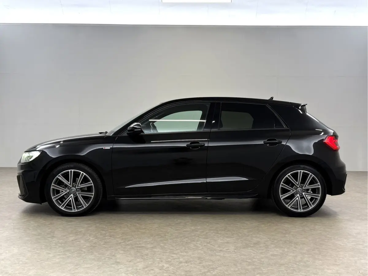 30 TFSI S-Line | Automaat | Virtual | Cruise | Carplay | Keyless | Parkeersens. | LED | NAP