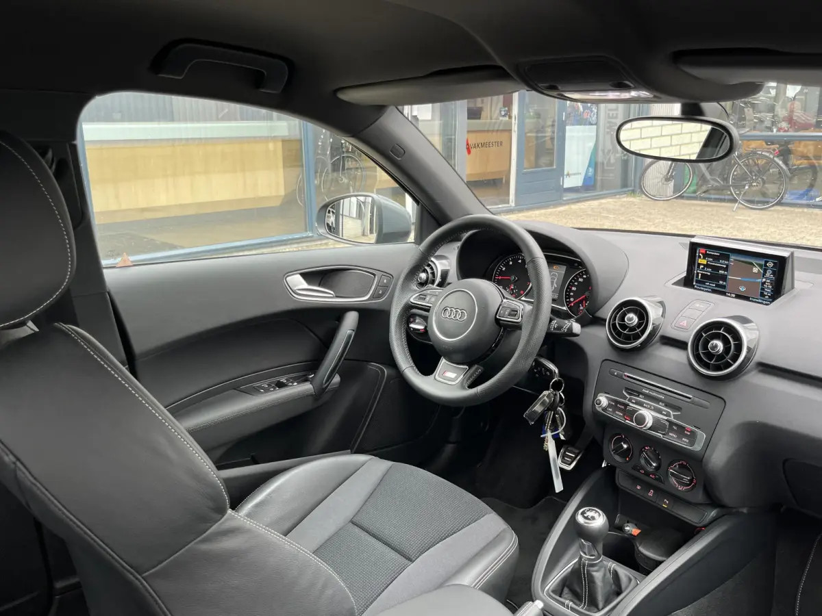 1.0 TFSI Advance Sport S-Line | NL Auto/1e Eig./Navi/Airco/Cruise/17"/PDC V+A