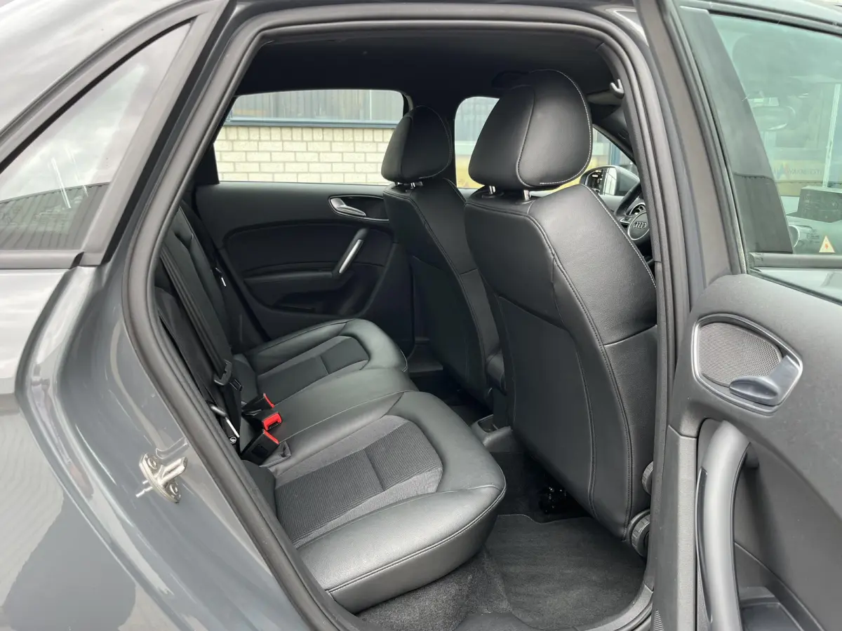 1.0 TFSI Advance Sport S-Line | NL Auto/1e Eig./Navi/Airco/Cruise/17"/PDC V+A