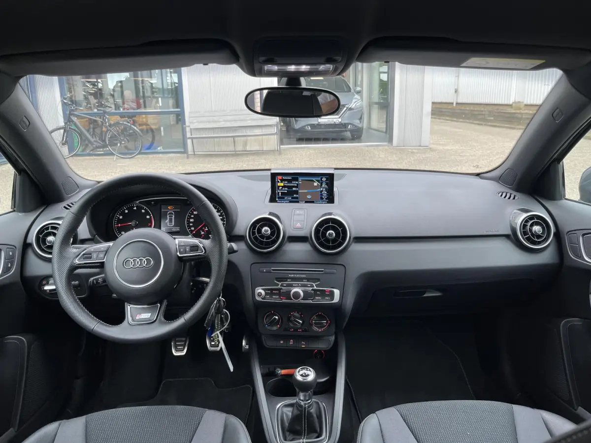 1.0 TFSI Advance Sport S-Line | NL Auto/1e Eig./Navi/Airco/Cruise/17"/PDC V+A