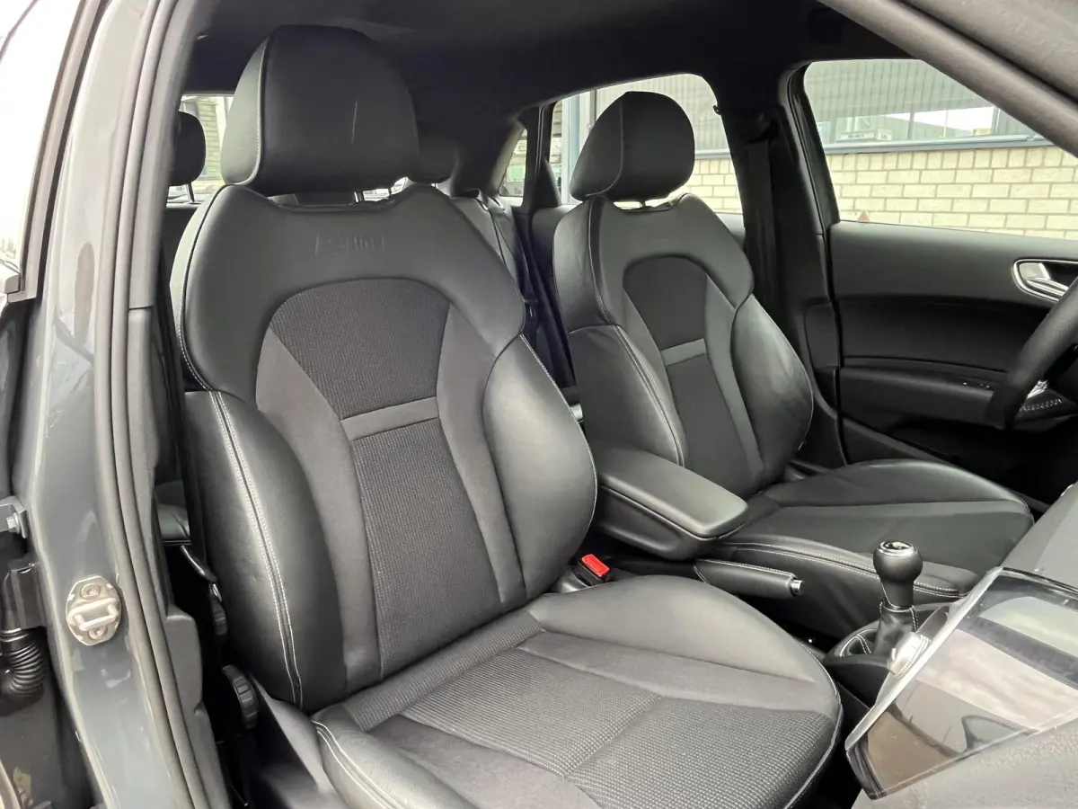 1.0 TFSI Advance Sport S-Line | NL Auto/1e Eig./Navi/Airco/Cruise/17"/PDC V+A