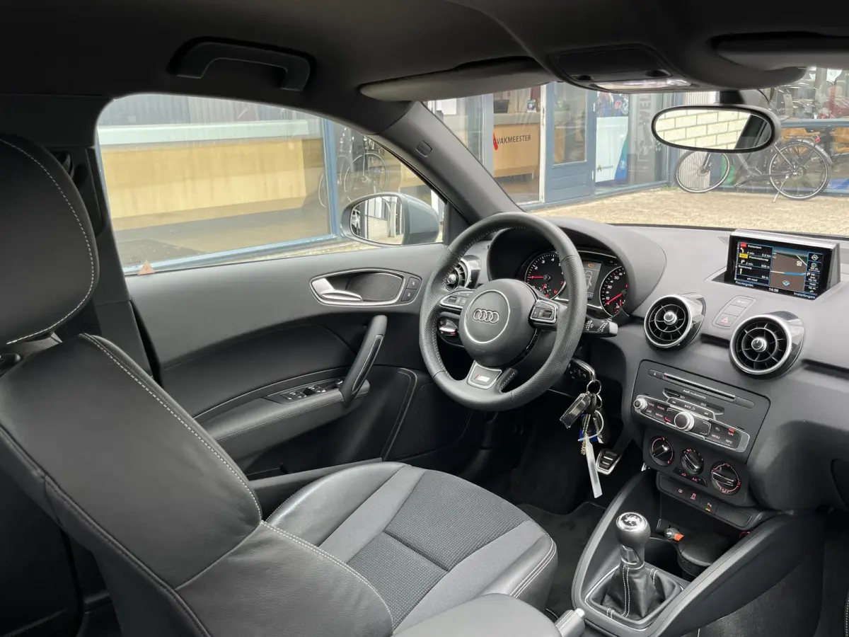 1.0 TFSI Advance Sport S-Line | NL Auto/1e Eig./Navi/Airco/Cruise/17"/PDC V+A