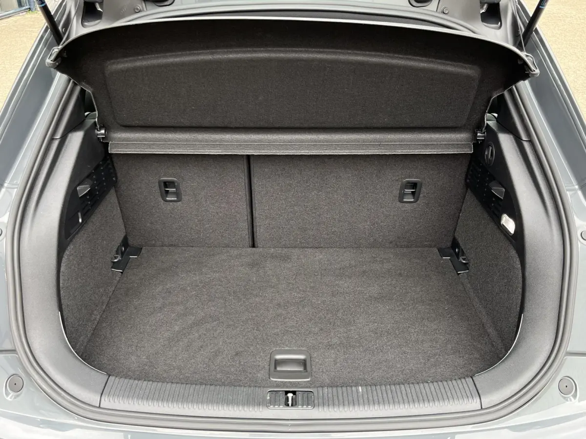 1.0 TFSI Advance Sport S-Line | NL Auto/1e Eig./Navi/Airco/Cruise/17"/PDC V+A