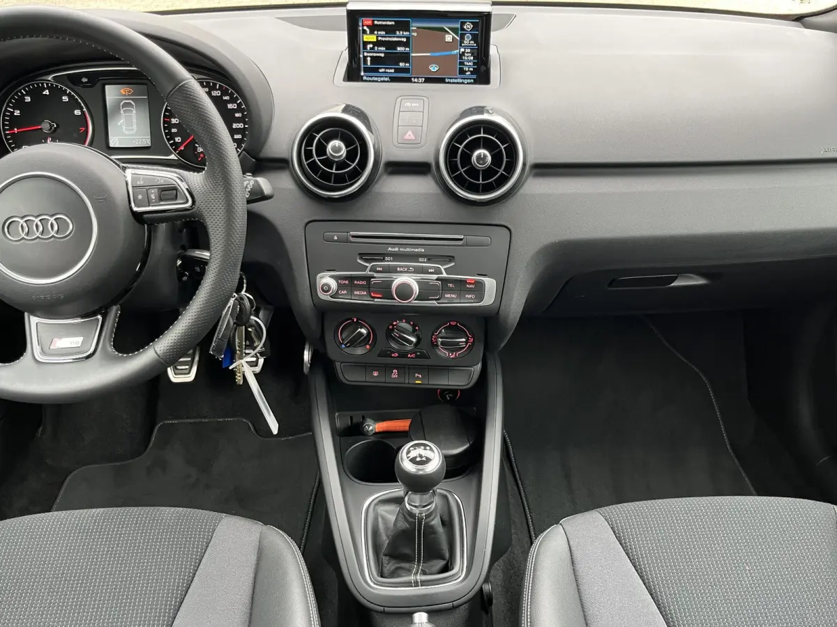1.0 TFSI Advance Sport S-Line | NL Auto/1e Eig./Navi/Airco/Cruise/17"/PDC V+A
