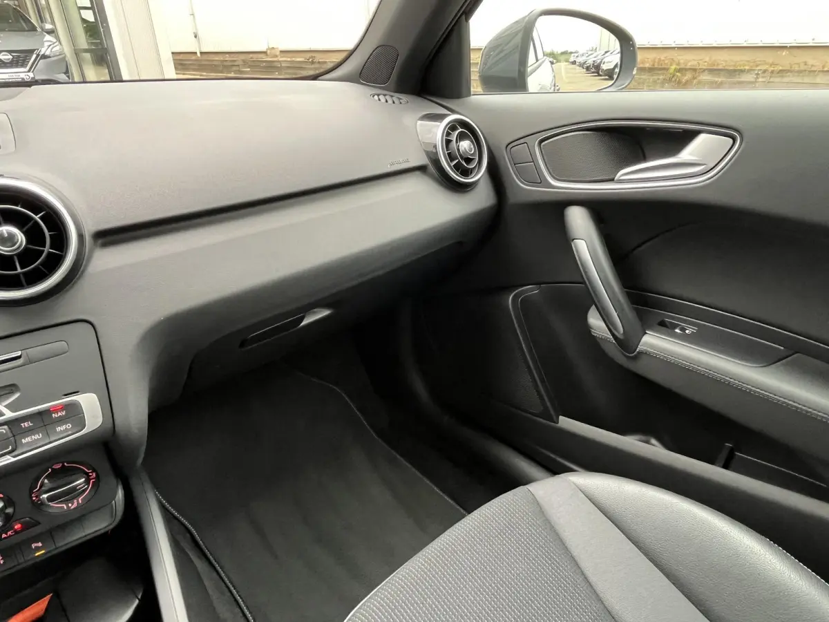 1.0 TFSI Advance Sport S-Line | NL Auto/1e Eig./Navi/Airco/Cruise/17"/PDC V+A