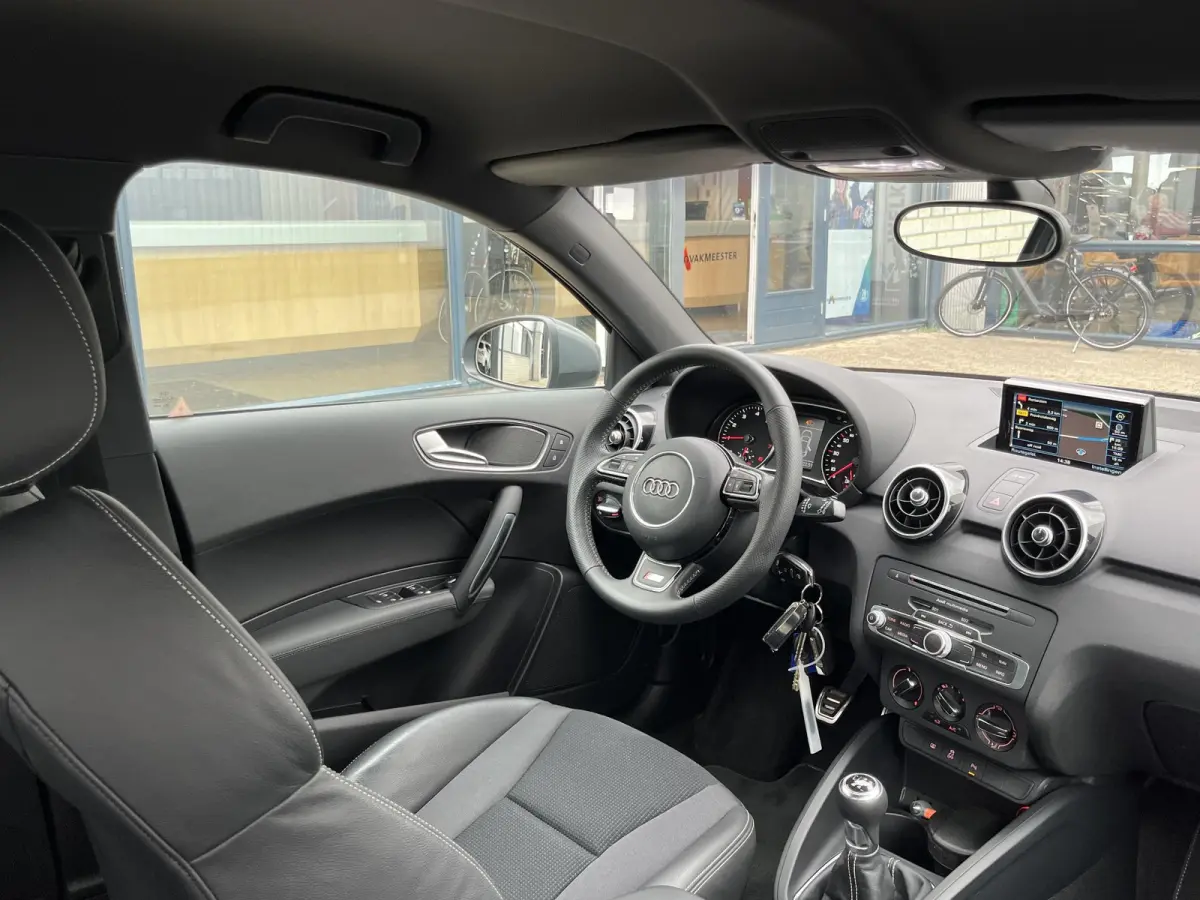1.0 TFSI Advance Sport S-Line | NL Auto/1e Eig./Navi/Airco/Cruise/17"/PDC V+A