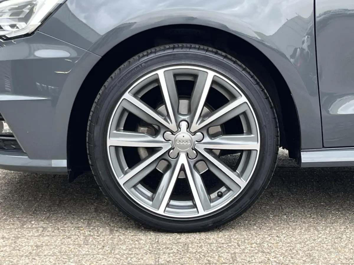 1.0 TFSI Advance Sport S-Line | NL Auto/1e Eig./Navi/Airco/Cruise/17"/PDC V+A