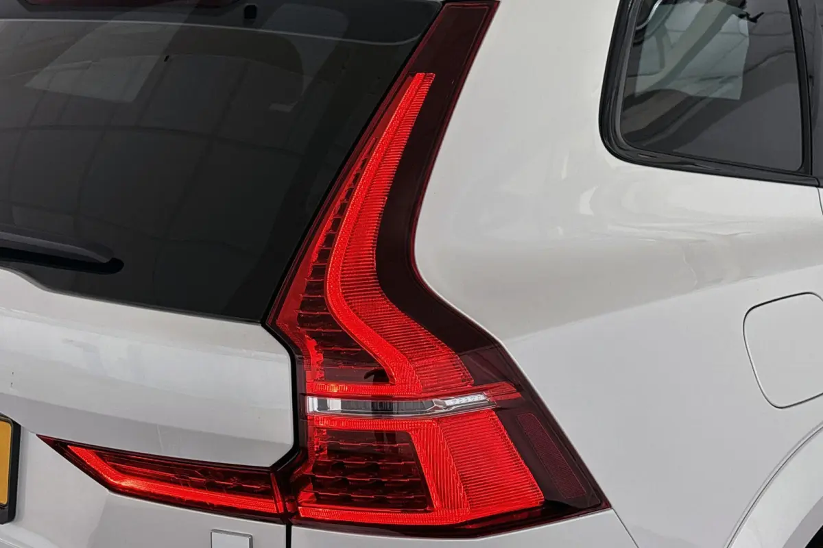 2.0 T8 Plug-in-hybrid AWD Polestar Engineered Bowers & Wilkins Panoramadak