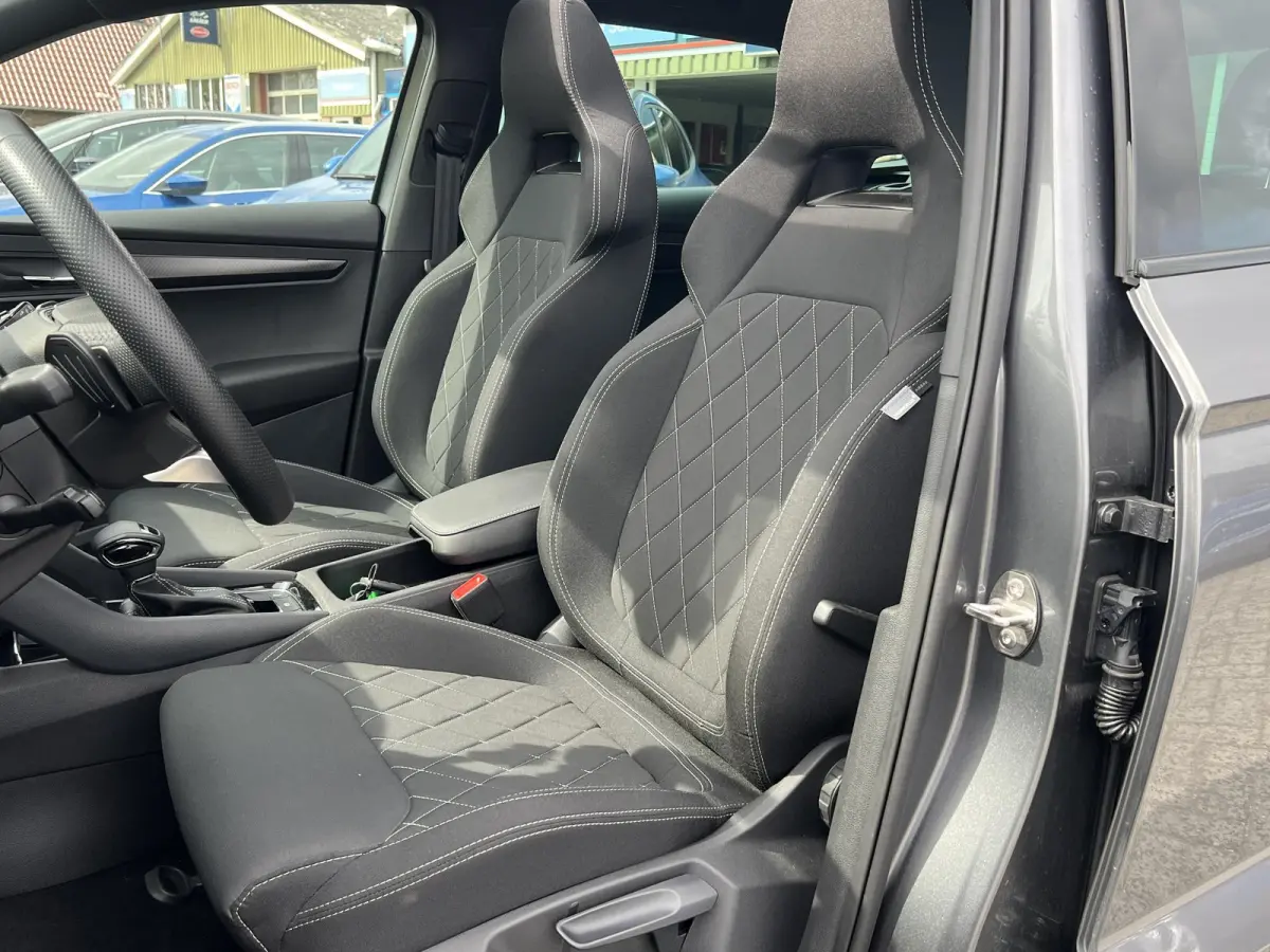 1.5 TSI ACT Sportline Business Ultimate | Pano | Trekhaak wegklapbaar | Navi | LED Matrix | El.a.klep Vitrual Pedal