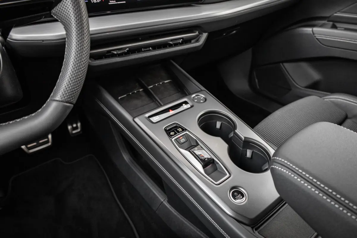 286pk S Edition Performance 82 kWh | Panoramadak | Trekhaak Wegklapbaar