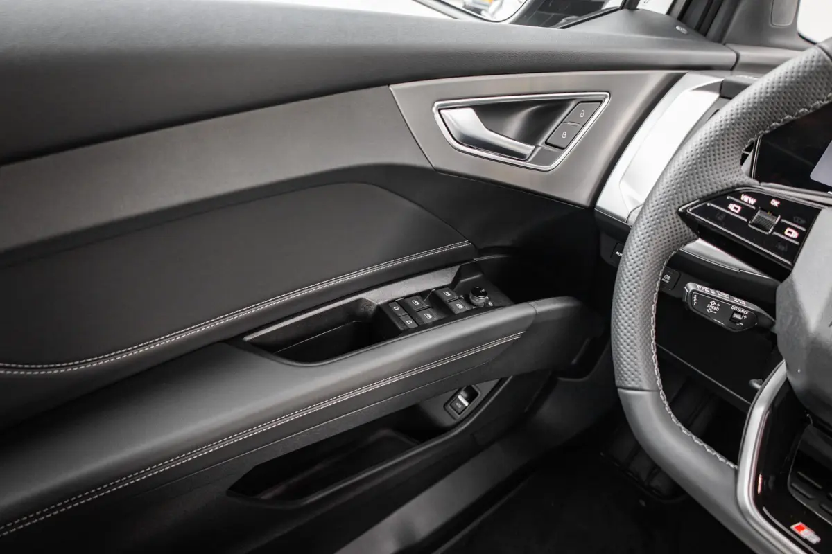 286pk S Edition Performance 82 kWh | Panoramadak | Trekhaak Wegklapbaar