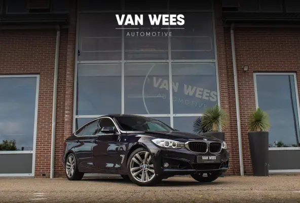 320i High Executive | Sport Line | NL auto | Keyless entry | Panoramadak | Xenon | HiFi audio | Navigatie Professional | Cruise control | M-sportstuur | PDC