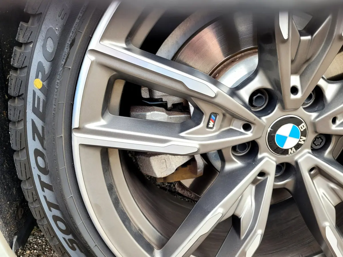 330e Sport Line 292PK, M-stuur, HIFI, 19" M-velgen breedset (1e eig. NL NAP)